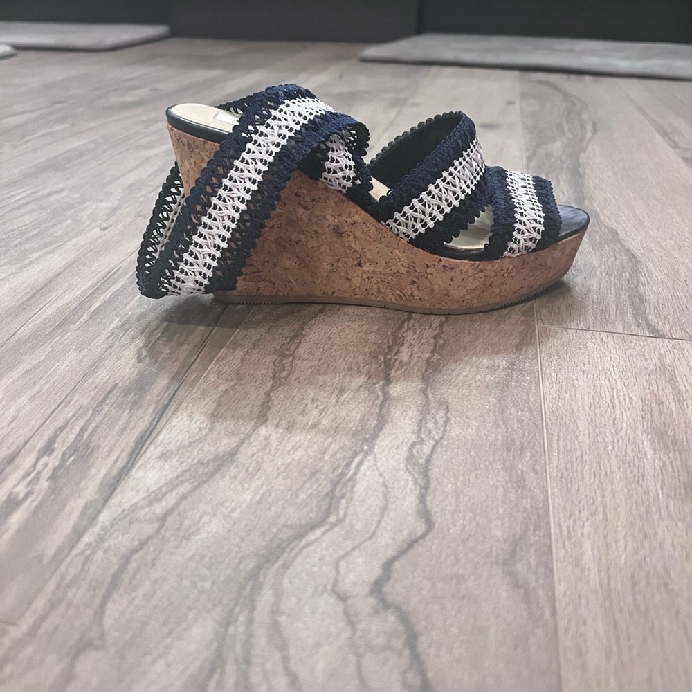 LK Bennett London Eimear Elastic Cork Navy and White